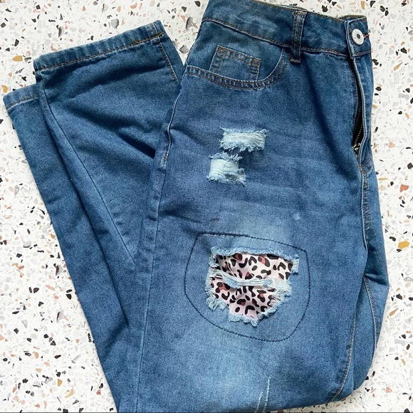 Denim - Distressed High Waist Jeans Stretch Leopard Patches Size Medium (6-8)